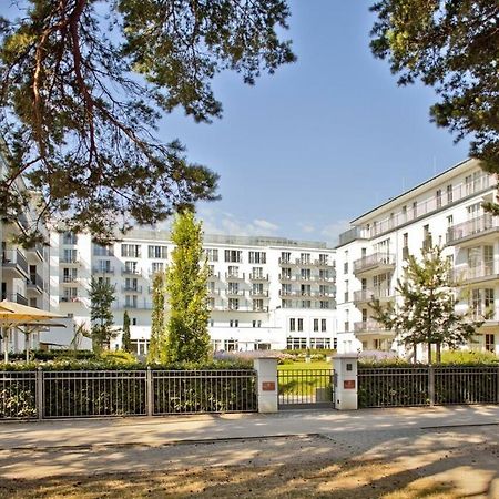 Steigenberger Grandhotel & Spa Heringsdorf Bagian luar foto The campus of the University of Applied Sciences and Medical University of Southern Tyrol