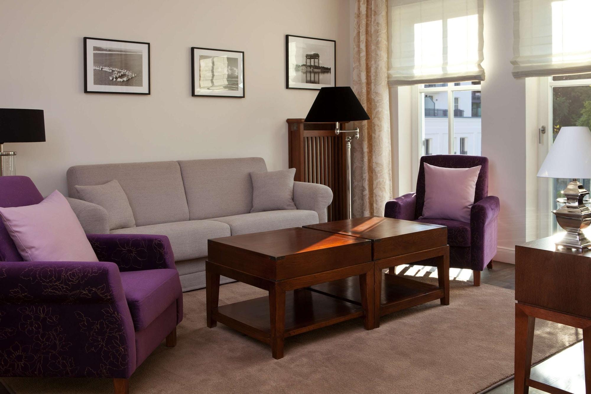 Steigenberger Grandhotel & Spa Heringsdorf Bagian luar foto A living room