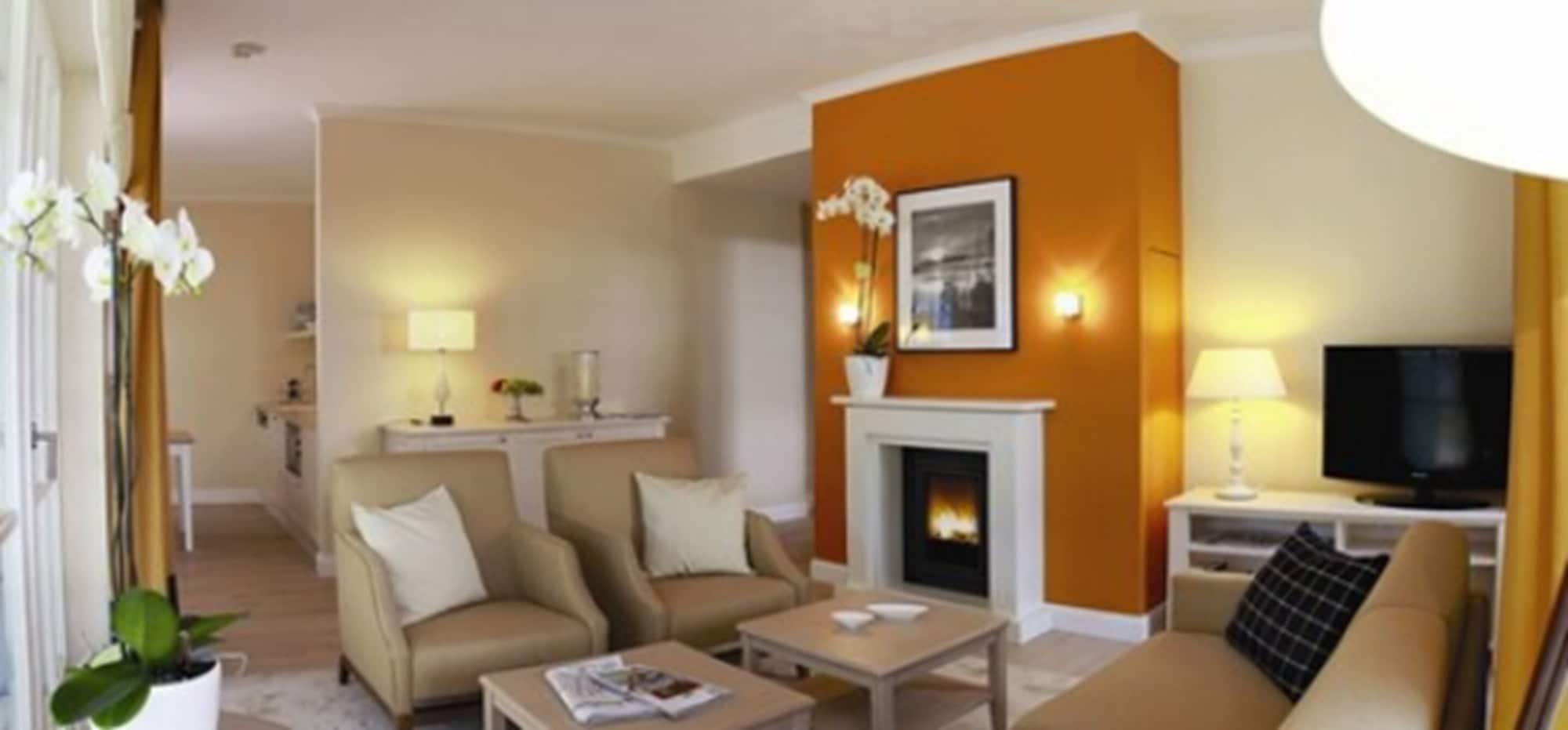 Steigenberger Grandhotel & Spa Heringsdorf Bagian luar foto A living room