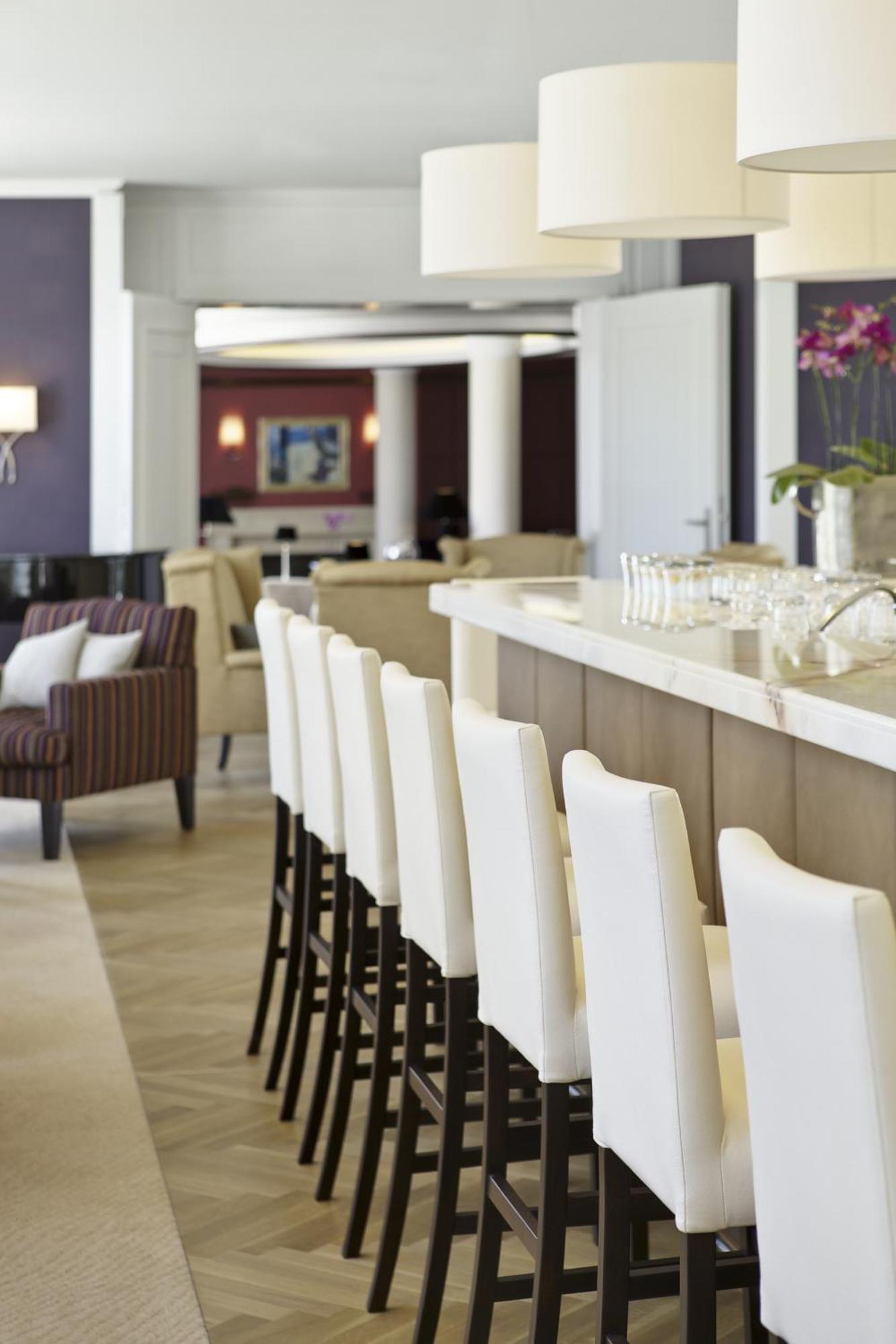 Steigenberger Grandhotel & Spa Heringsdorf Bagian luar foto Club Lounge at the airport