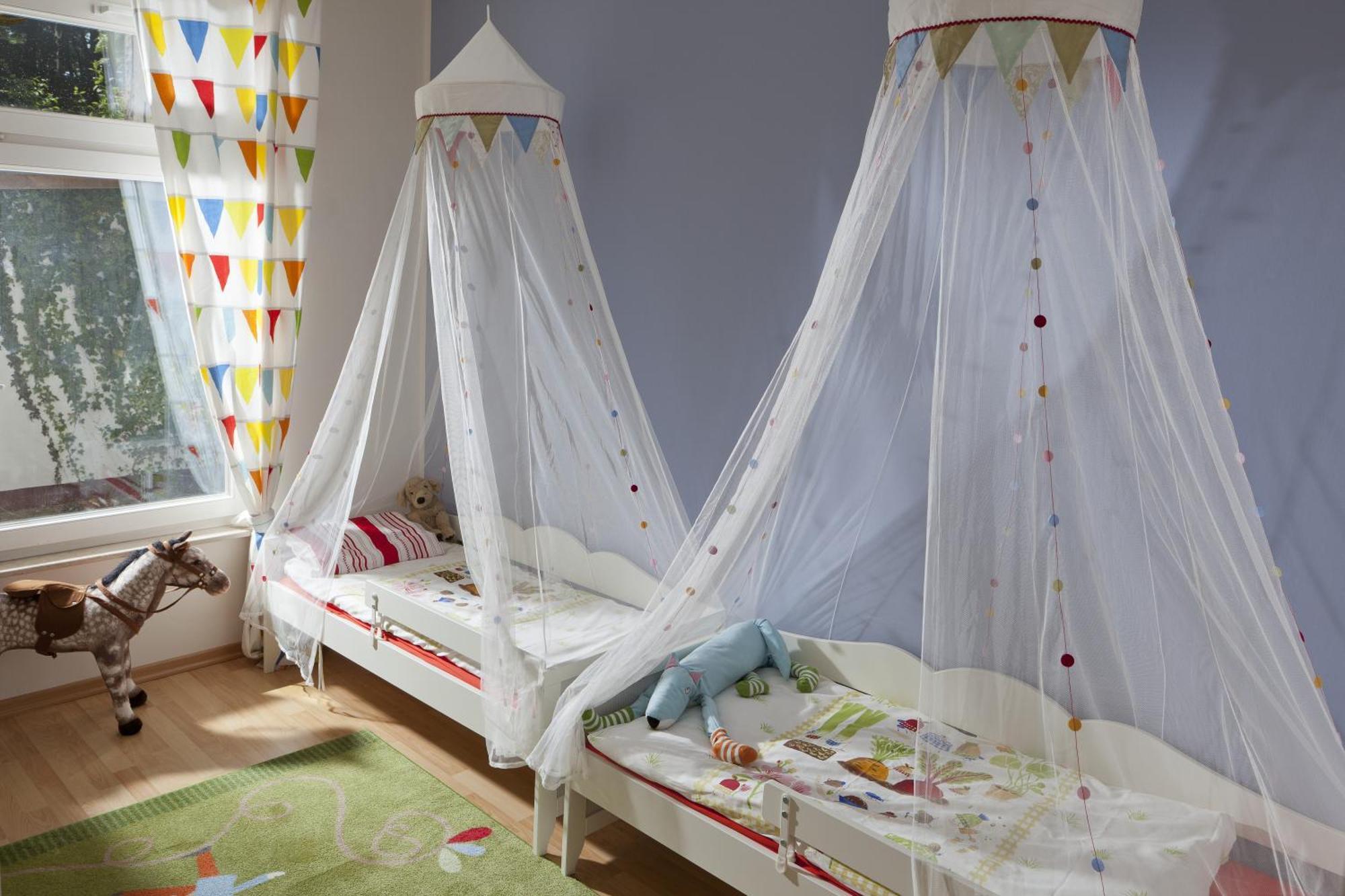 Steigenberger Grandhotel & Spa Heringsdorf Bagian luar foto Mosquito net over a bed